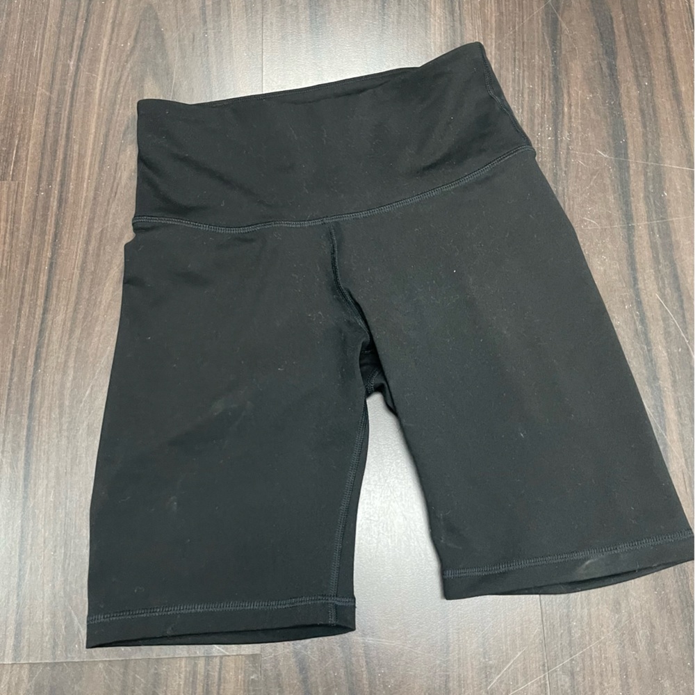 Old navy active biker shorts - Picture 5 of 7